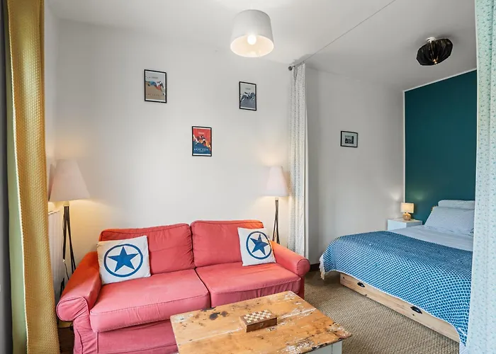 D&d, La Maison Des Ecureuils Lesperon (Landes)